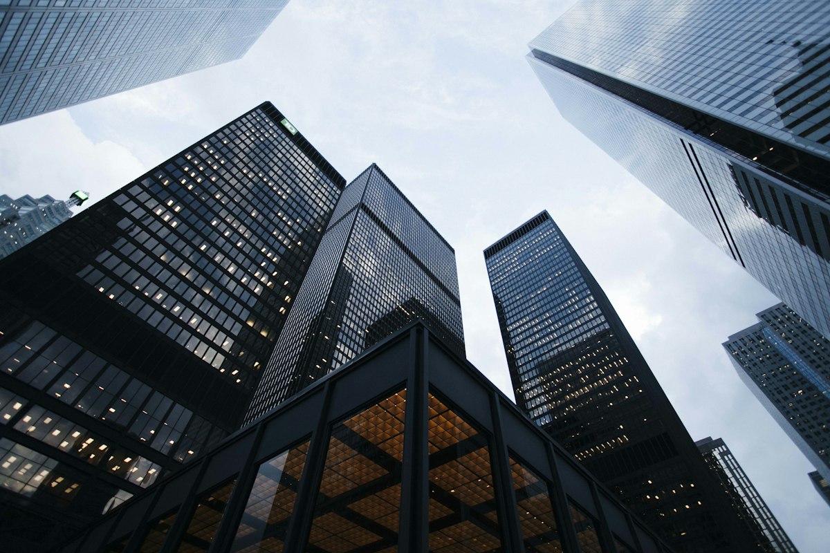 Sustainable commercial building energy management